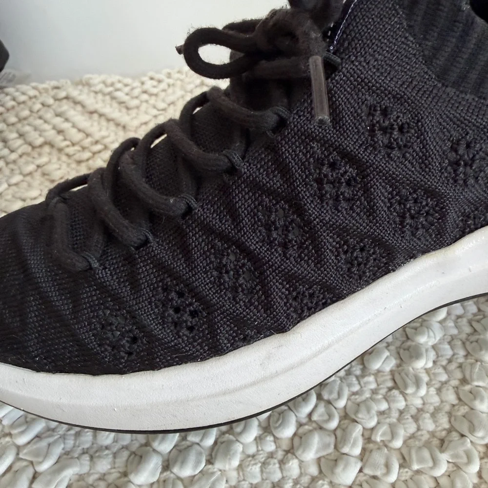 Authentic CHANEL Black ribbed knit lace up sneakers 38 1/2 - Picture 15 of 16